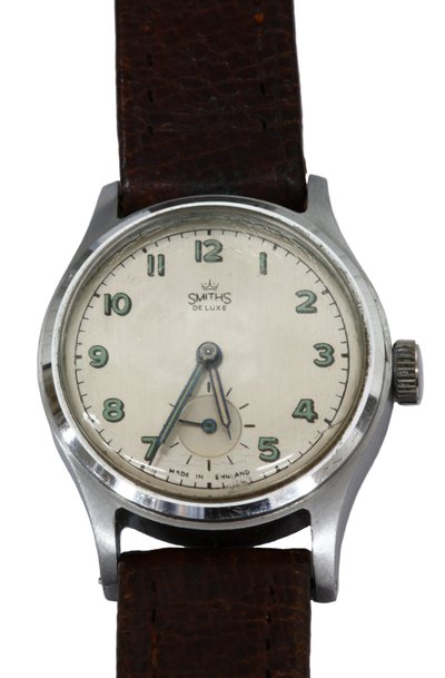 Montre-bracelet fabriquée par Smiths Deluxe - English School